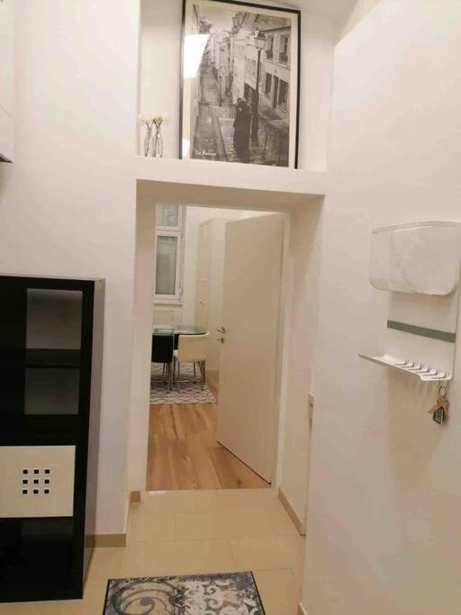 Feine Wohnung Direkt Am Yppen- Und Brunnenmarkt Wenen Buitenkant foto